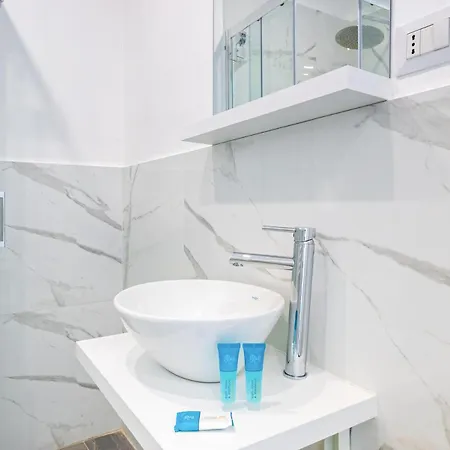 Exclusive Loft Crocetta - 5 Min To Metro Nizza - Free Wi-fi & Ac