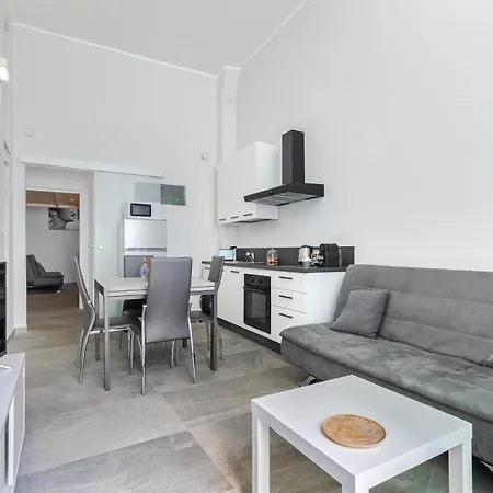 Exclusive Loft Crocetta - 5 Min To Metro Nizza - Free Wi-fi & Ac * Torino